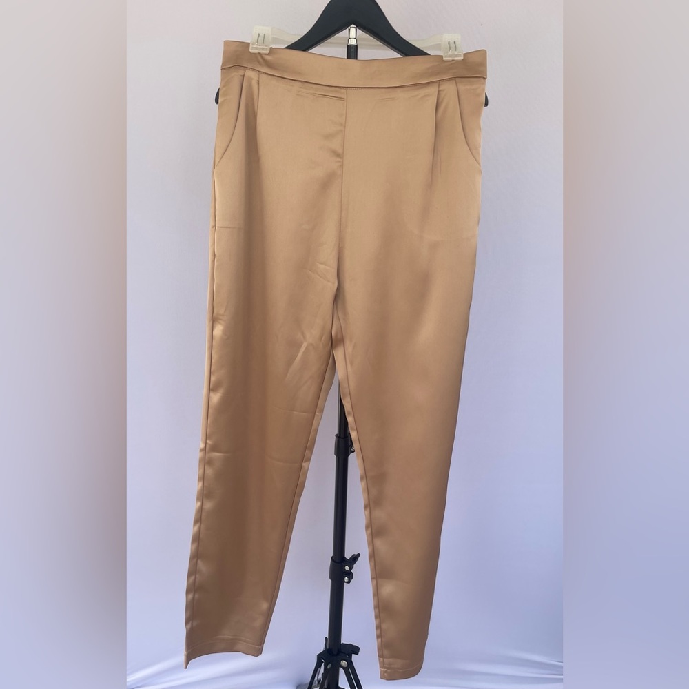 Women's High-Waist Tapered Pants - Camel